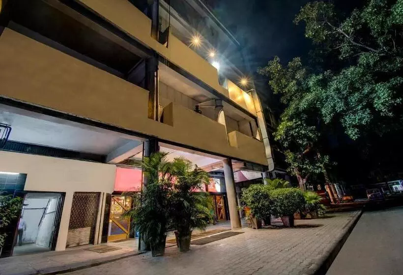 هتل Capital O Broadway