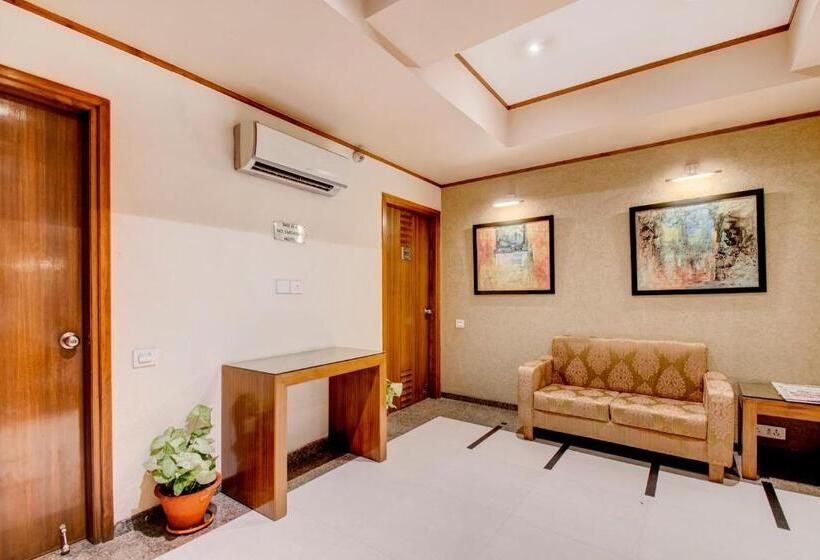 هتل Capital O Broadway