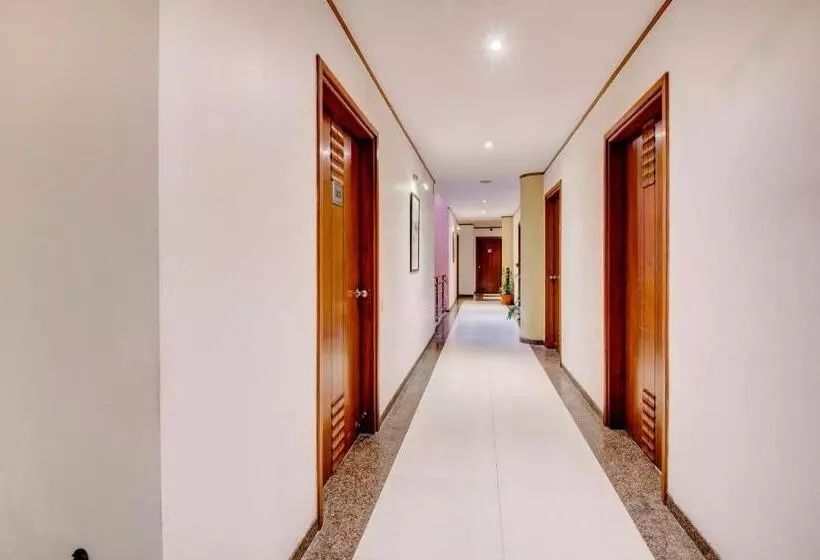 هتل Capital O Broadway