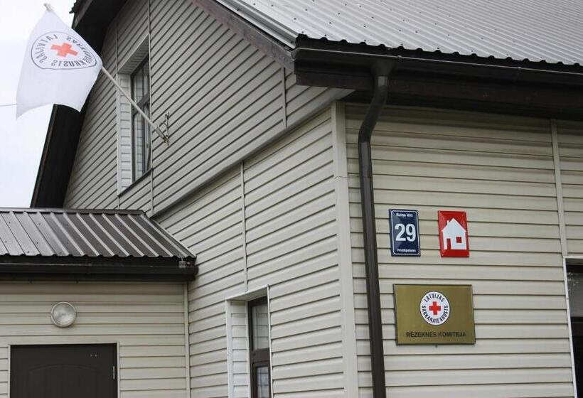 هاستل Latvijas Sarkanā Krusta Viesnīca