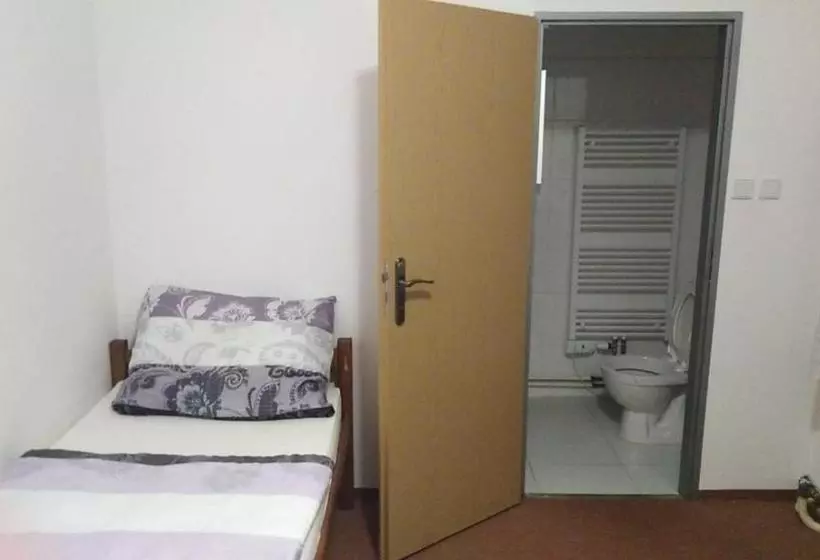 Hostel Sokol Troja