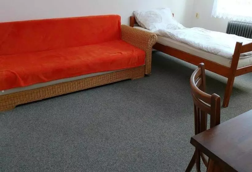 Hostel Sokol Troja