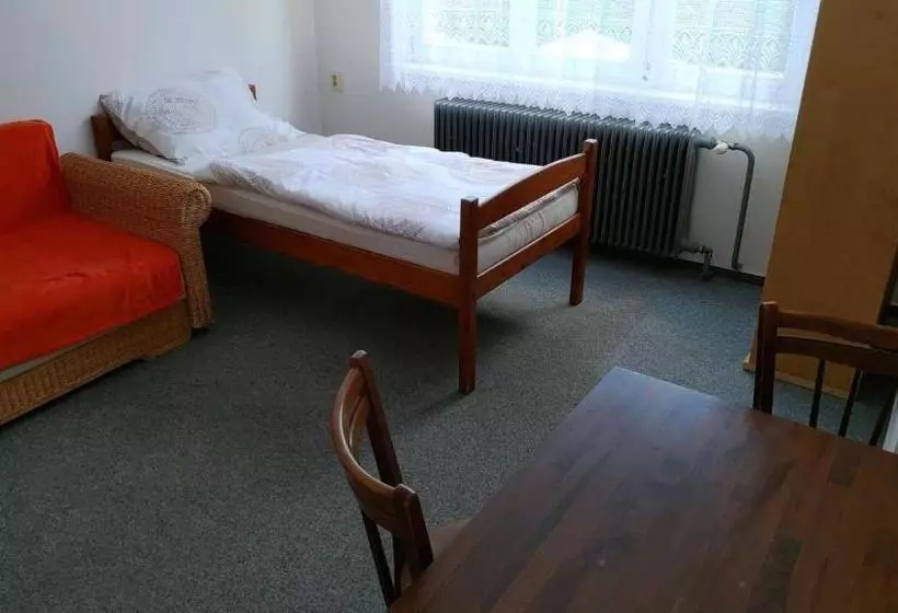 Hostel Sokol Troja