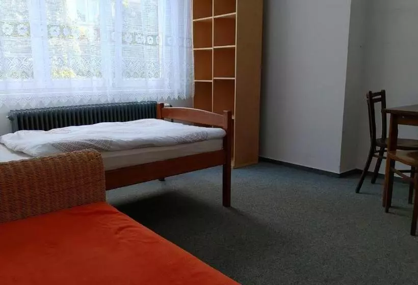 Hostel Sokol Troja