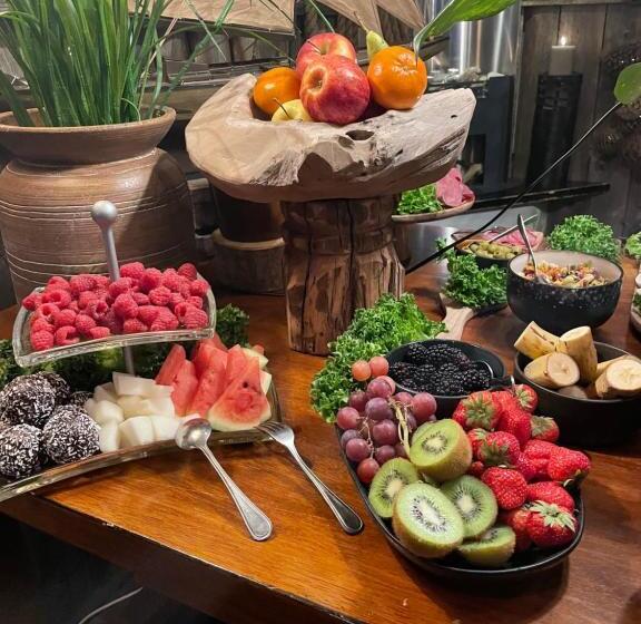 בית מלון כפרי Altafjord Gjestegaard