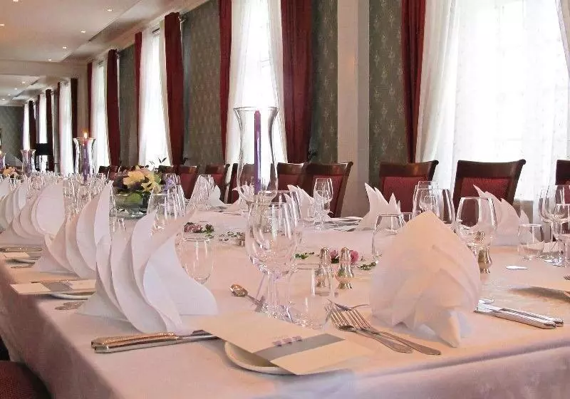 Otel Hovde Gård