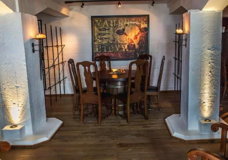 Otel Hovde Gård