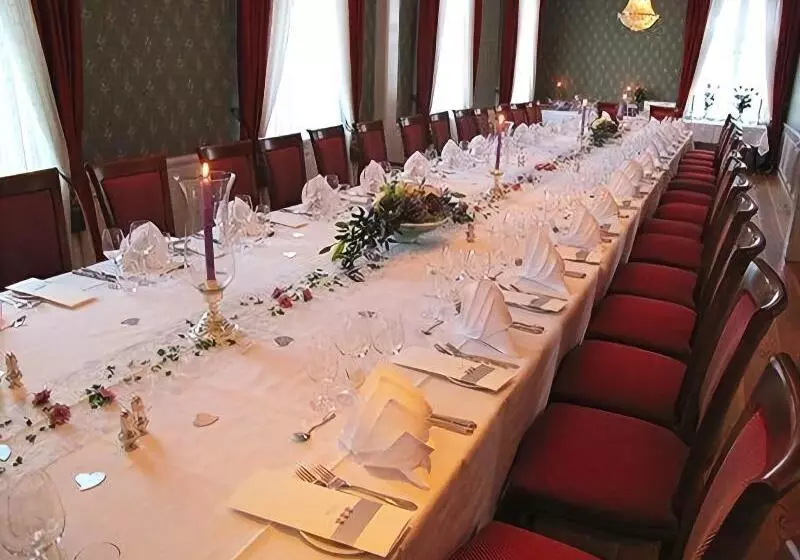 Otel Hovde Gård