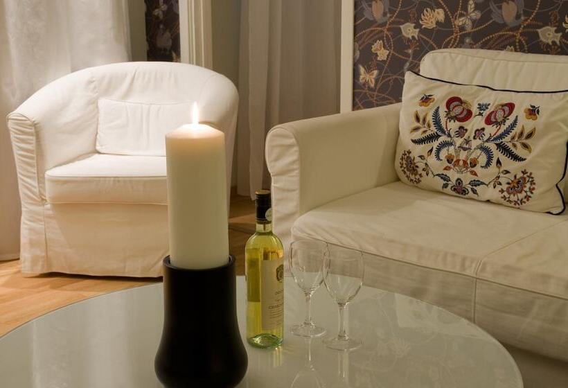 Jennys Hotell Och Restaurang