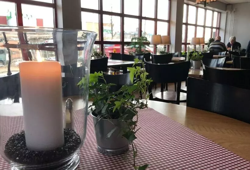 Jennys Hotell Och Restaurang
