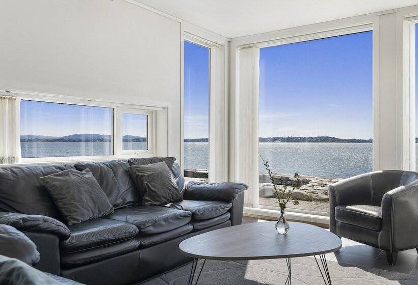 ホテル åmøy Fjordferie