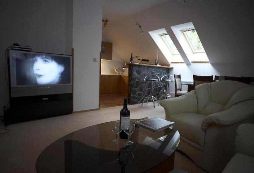 Hotel Pension Konopiste