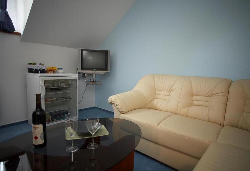 Hotel Pension Konopiste