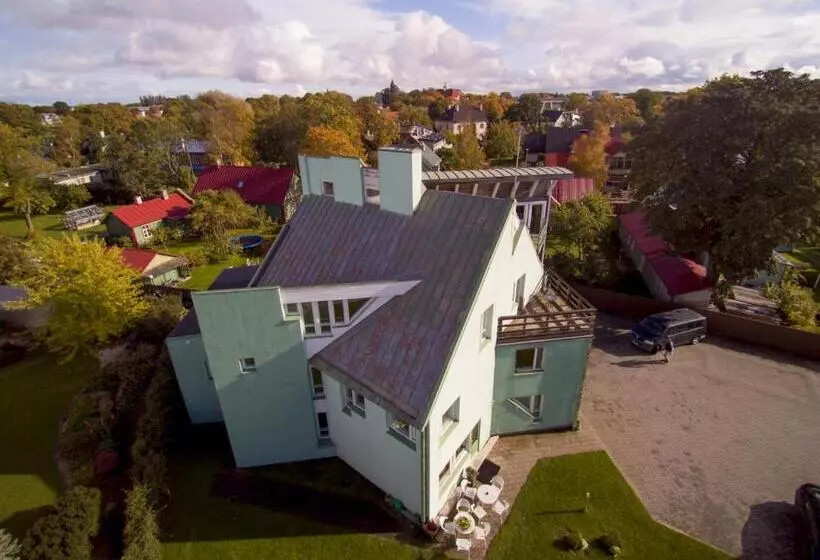 هتل Päeva Villa