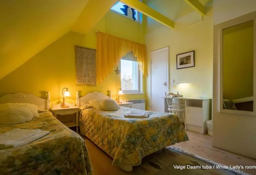 هتل Päeva Villa