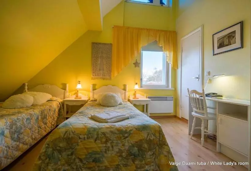 هتل Päeva Villa