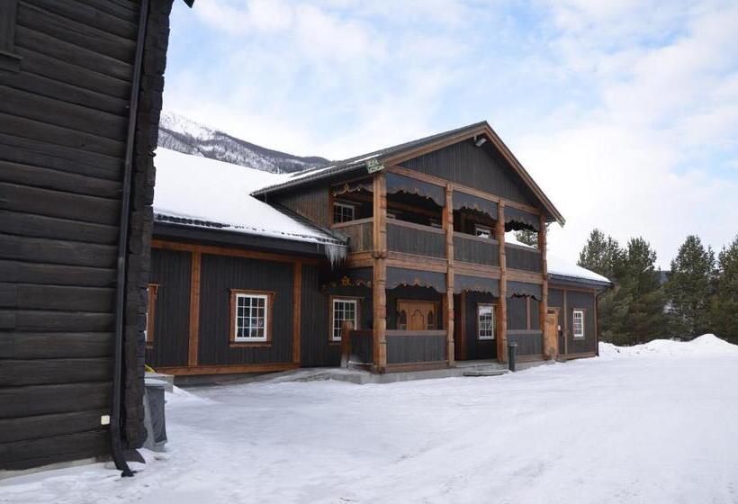 Отель Toftemo Turiststasjon