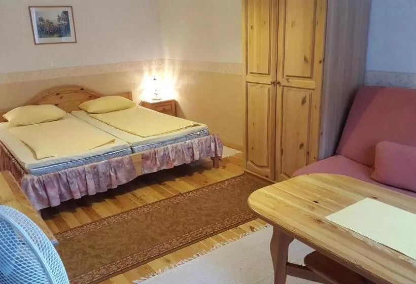 هتل Villa Johanna Guesthouse