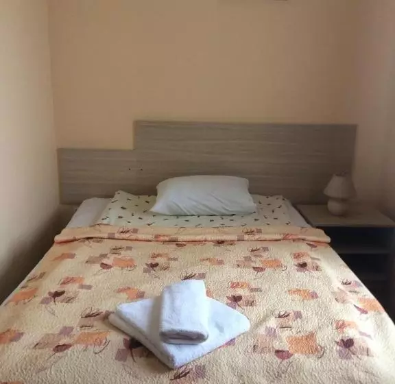Motel Paradise