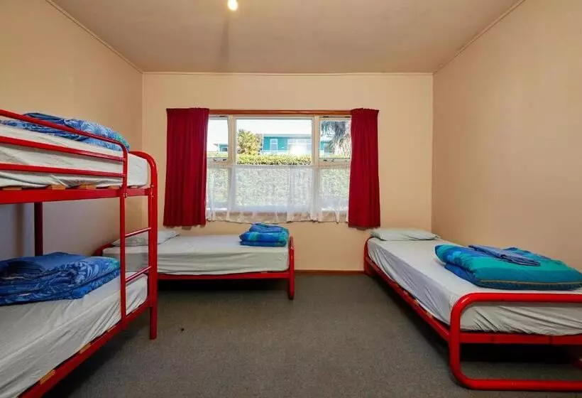 Retkeilymaja Dolphin Lodge