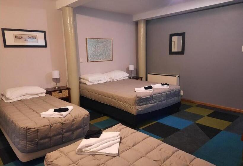 הוסטל Mountain House