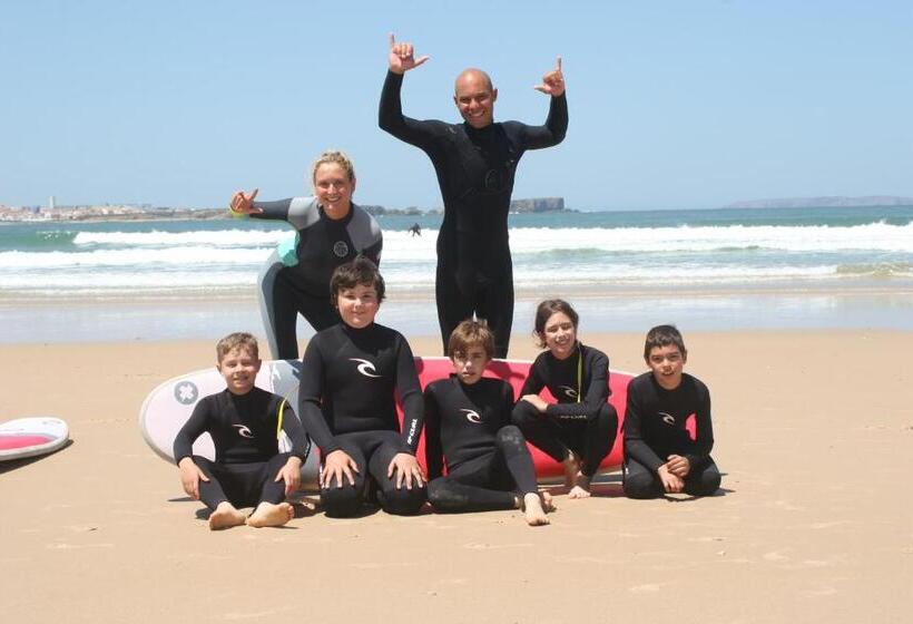 هاستل Surf House Peniche