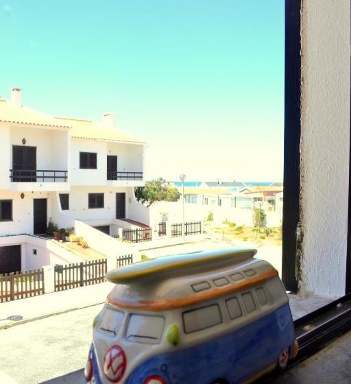 هاستل Surf House Peniche