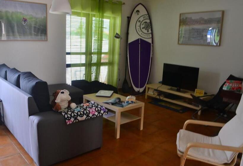 هاستل Surf House Peniche