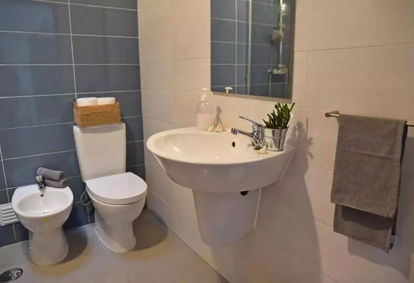 Retkeilymaja Surf House Peniche