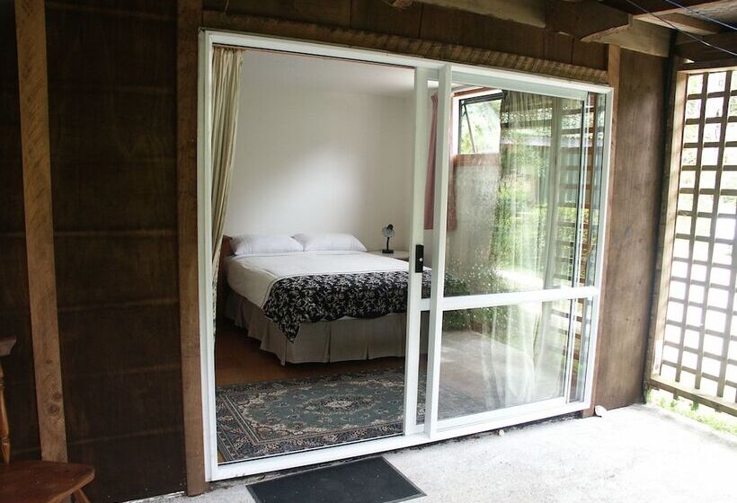 فندق صغير The Innlet, Country Apartments And Cottages