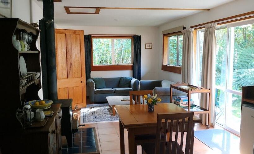 فندق صغير The Innlet, Country Apartments And Cottages