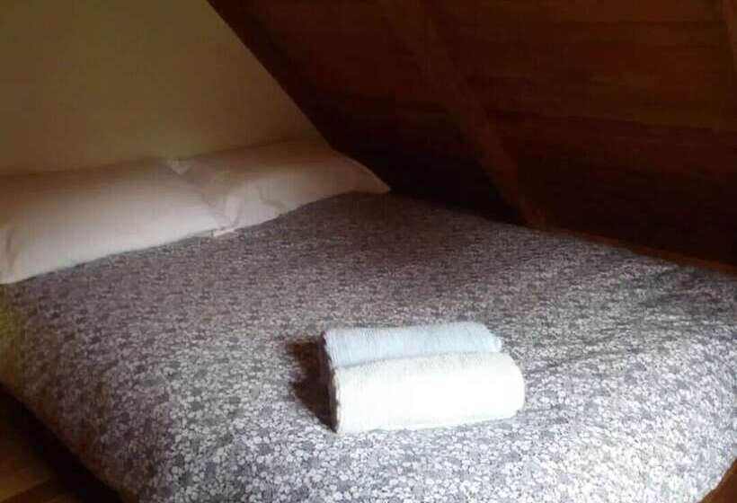 فندق صغير The Innlet, Country Apartments And Cottages