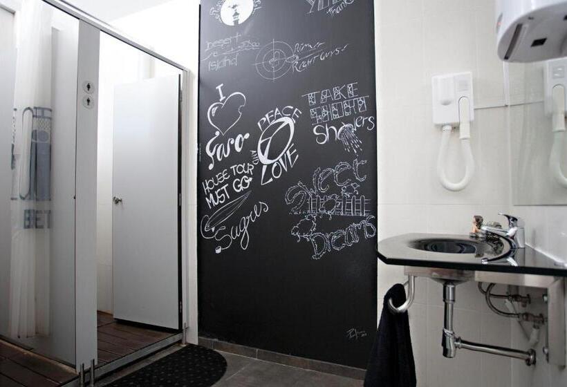 Baixa Terrace Hostel