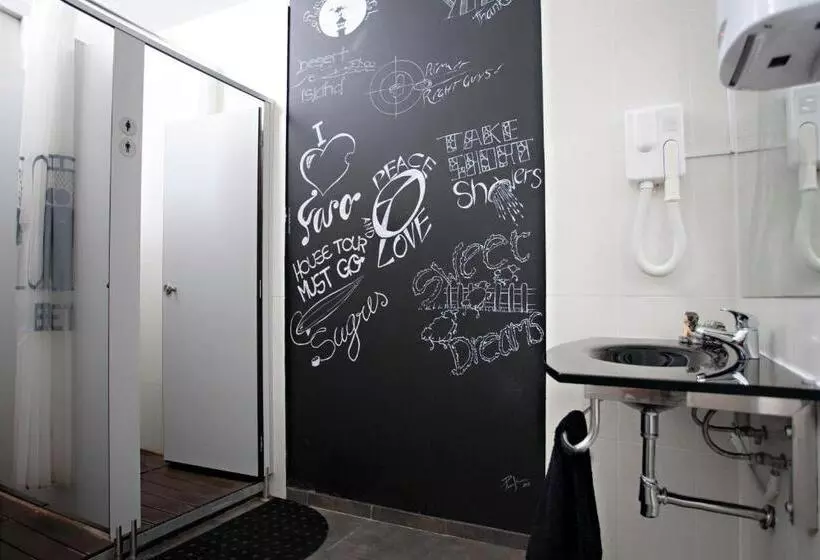 Baixa Terrace Hostel