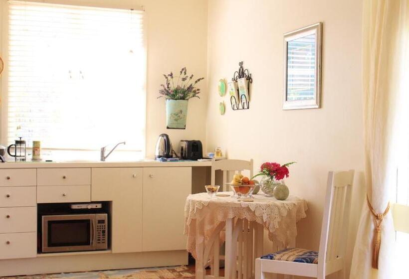 민박 Annies B And B