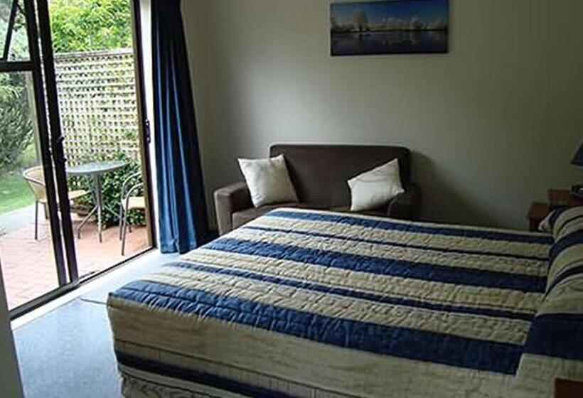 민박 Warkworth Country House