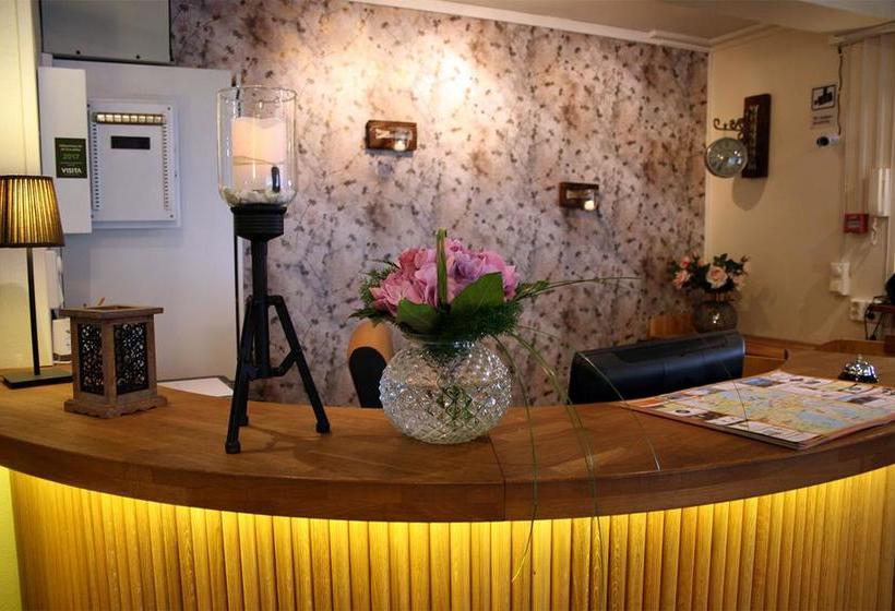 هاستل Carlstadcity H Boutique Hotell