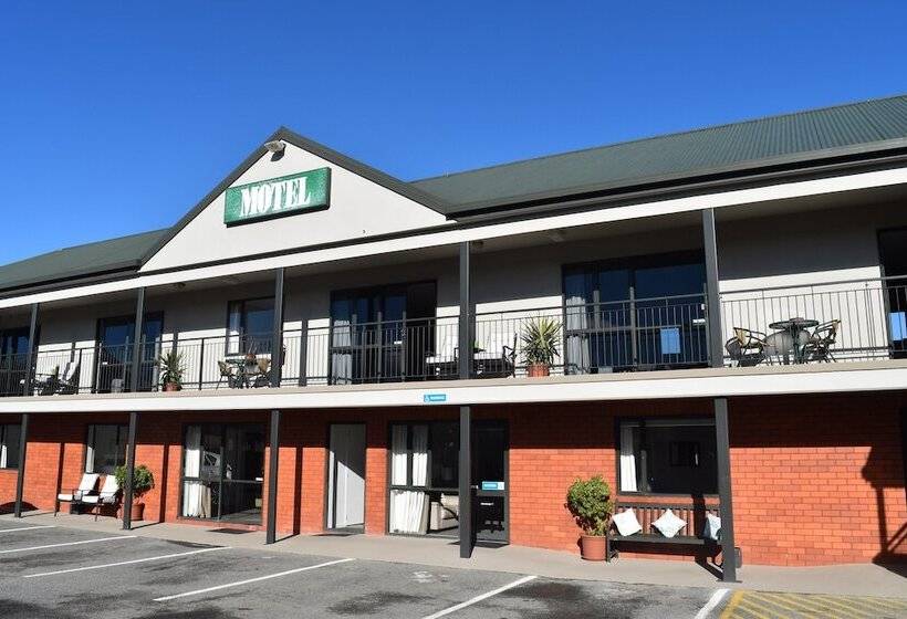Darfield Motel