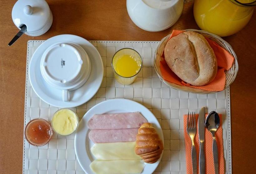 Fado Bed & Breakfast Santos