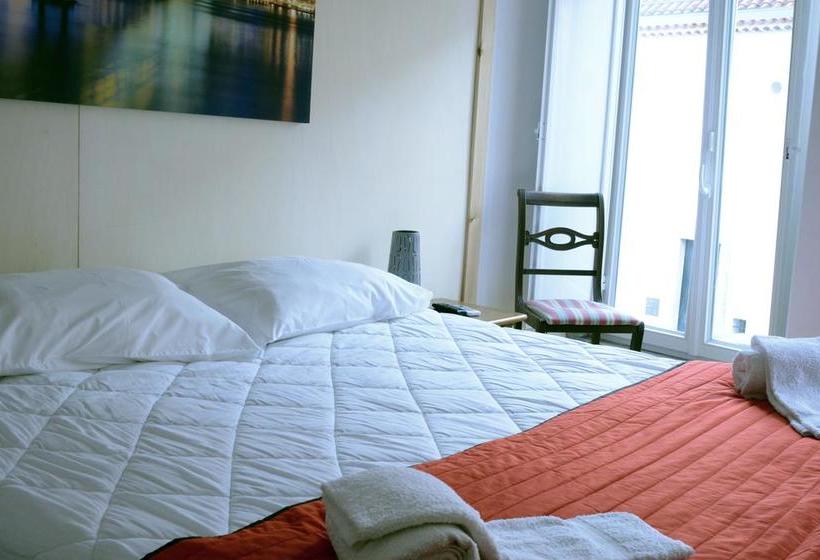 Fado Bed & Breakfast Santos