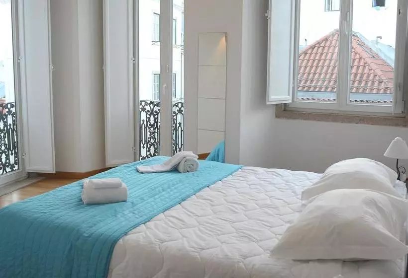 Fado Bed & Breakfast   Santos
