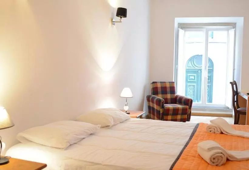 Fado Bed & Breakfast   Santos