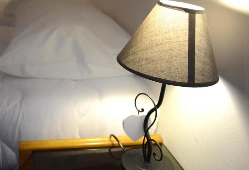 Fado Bed & Breakfast Santos