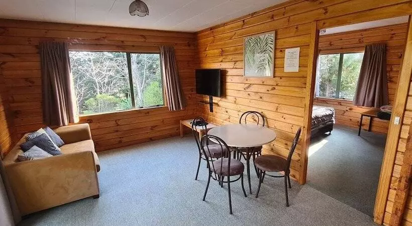 Forest Peak Motel