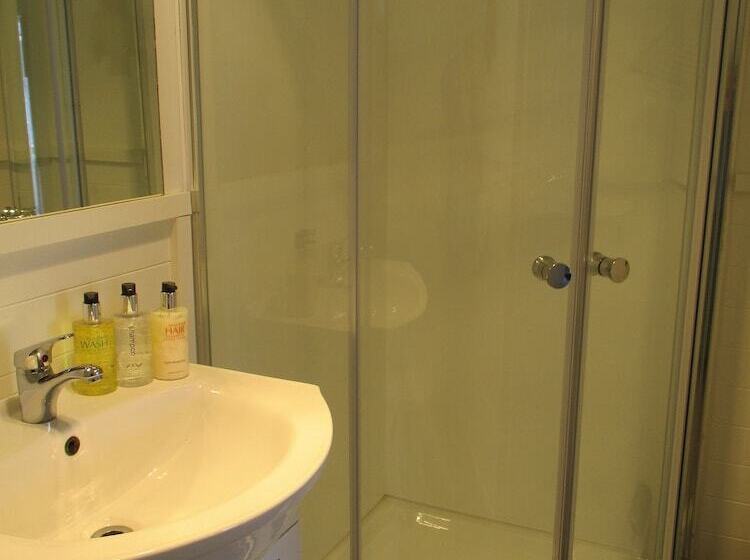 High Street Living Motel