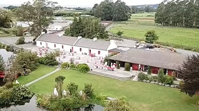 Hotelli Donegal House