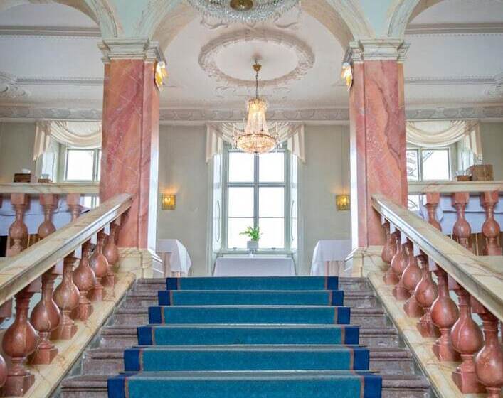 Отель Haga Slott