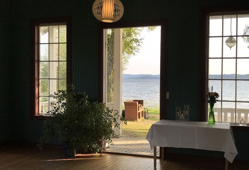 فندق örserumsbrunn Gestgifveri & Konferens