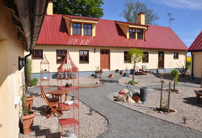 Hylteberga Gård Bed & Breakfast