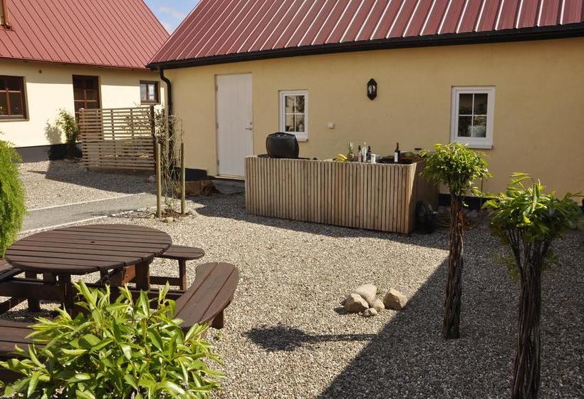 Hylteberga Gård Bed & Breakfast